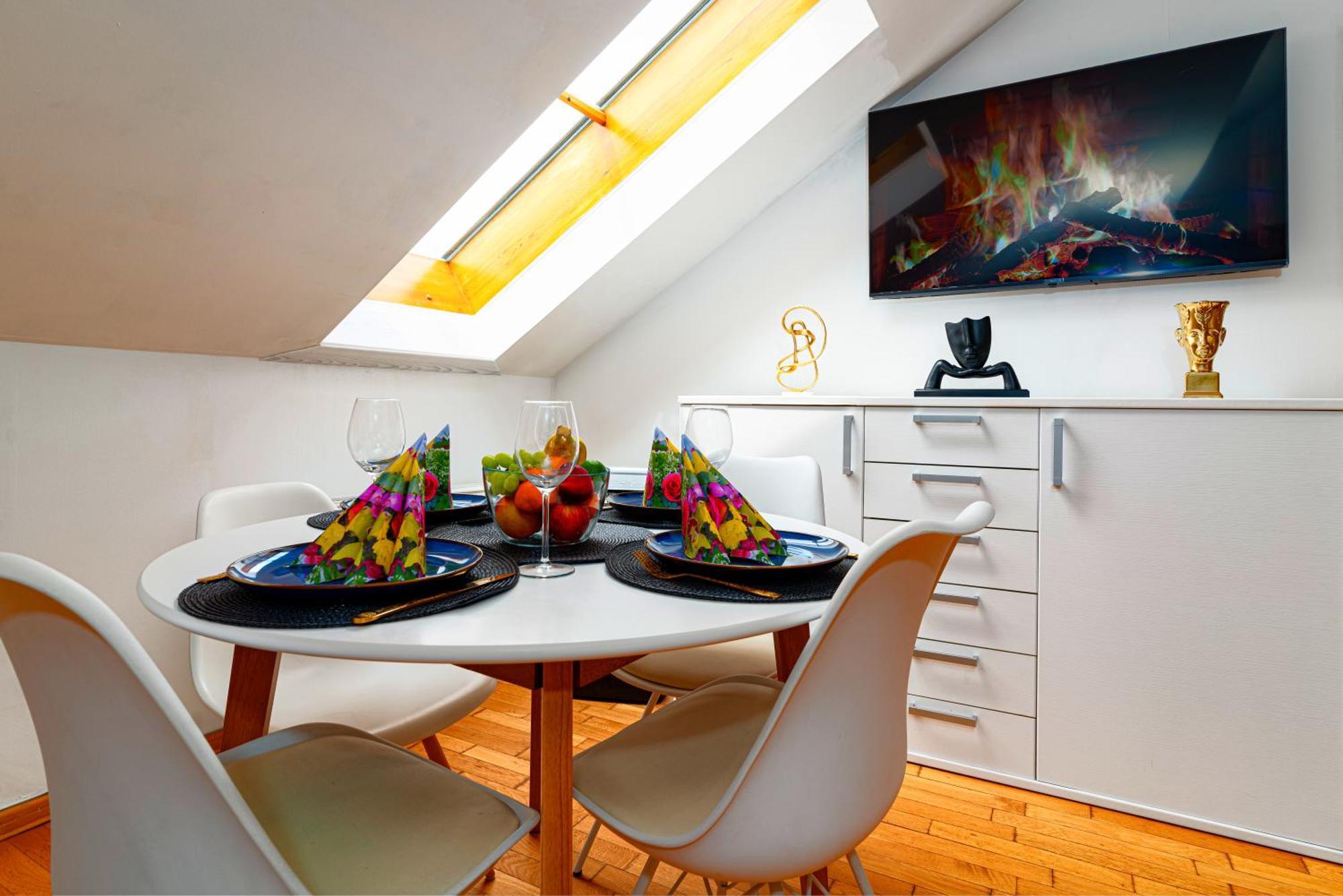 Golden River Apartment Praga Exterior foto