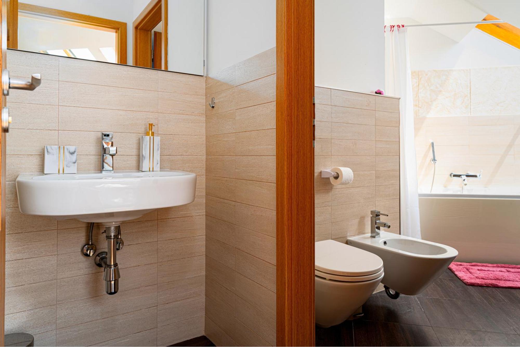 Golden River Apartment Praga Exterior foto